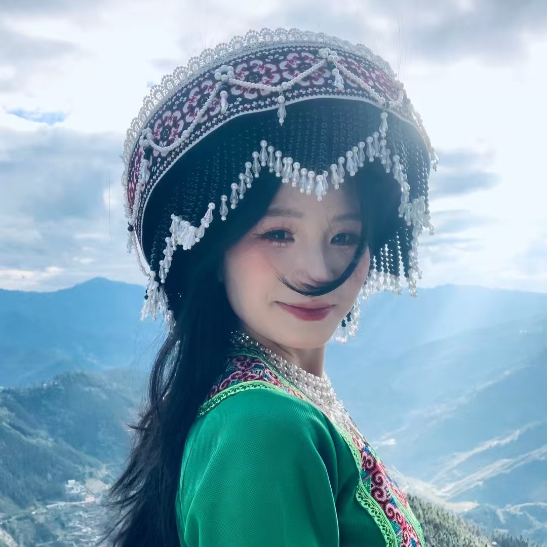 Xyoo Tshiab Ua Vajtswv Tsaug (Remix)